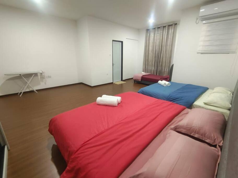 Sakura Homestay 5 Bedrooms - Spring Lopeng 14 Pax Miri Exterior foto